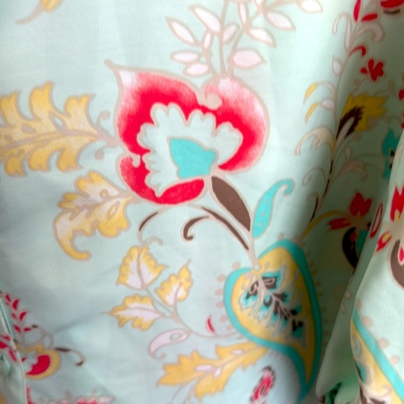 Chico's Pastel Paisley Blouse Size 3 large soft pastels button up sleeve - Picture 7 of 16